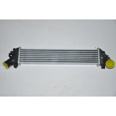 Radyatör (Renault, Kangoo) (8200732390, 352270, 8200221885) KALE Radyatör (Renault, Kangoo) (8200732390, 352270, 8200221885) KALE
